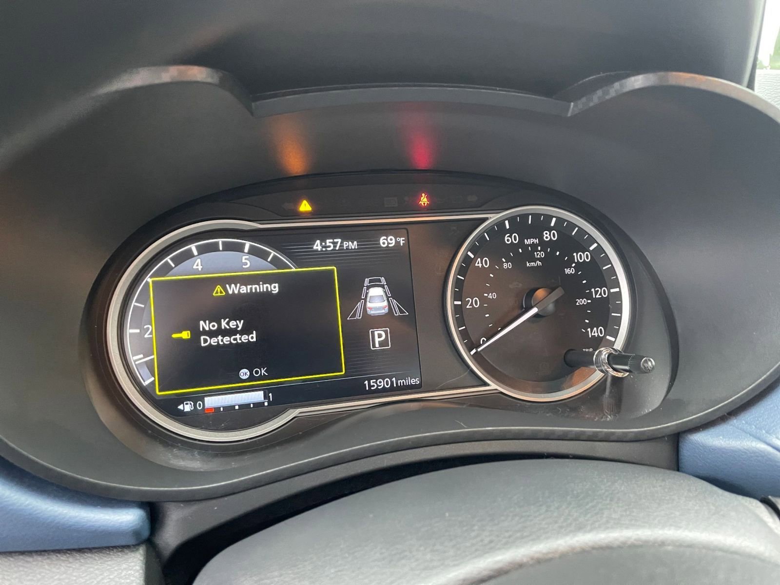 Used 2025 Nissan Versa SV image 35