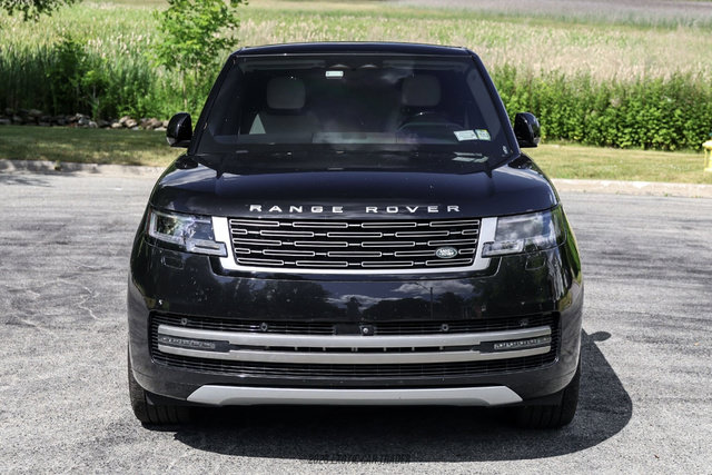Used 2025 Land Rover Range Rover Long Wheelbase SE AWD/4WD image 13