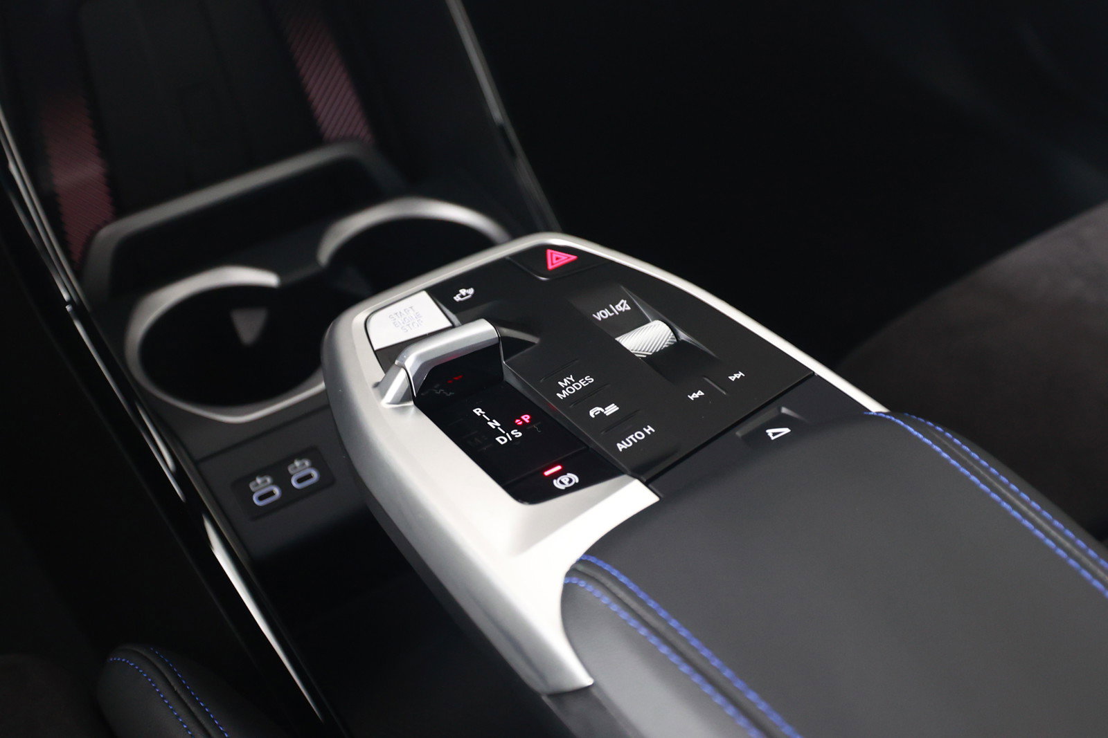 Certified 2025 BMW X1 M35i w/ Premium Package image 20