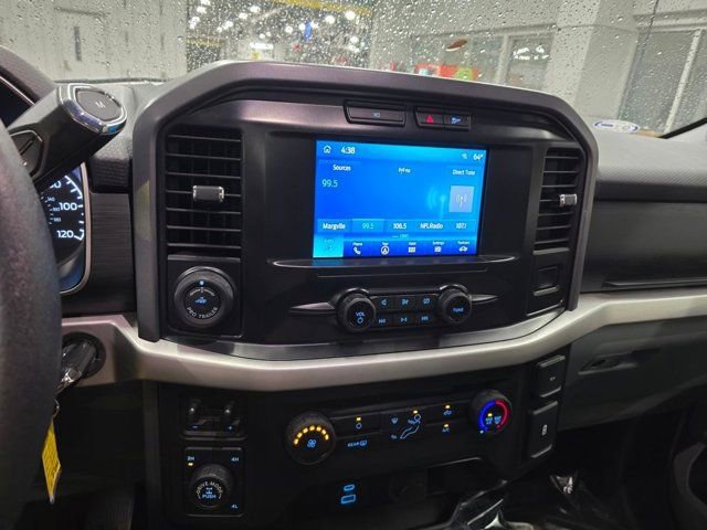 Used 2022 Ford F150 XLT w/ Trailer Tow Package image 23