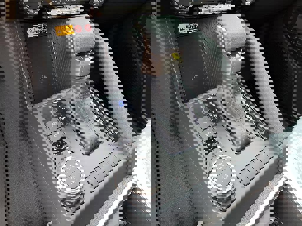 New 2025 Toyota Tacoma SR5 image 18