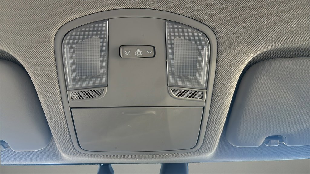 Used 2020 Hyundai Elantra SEL image 28