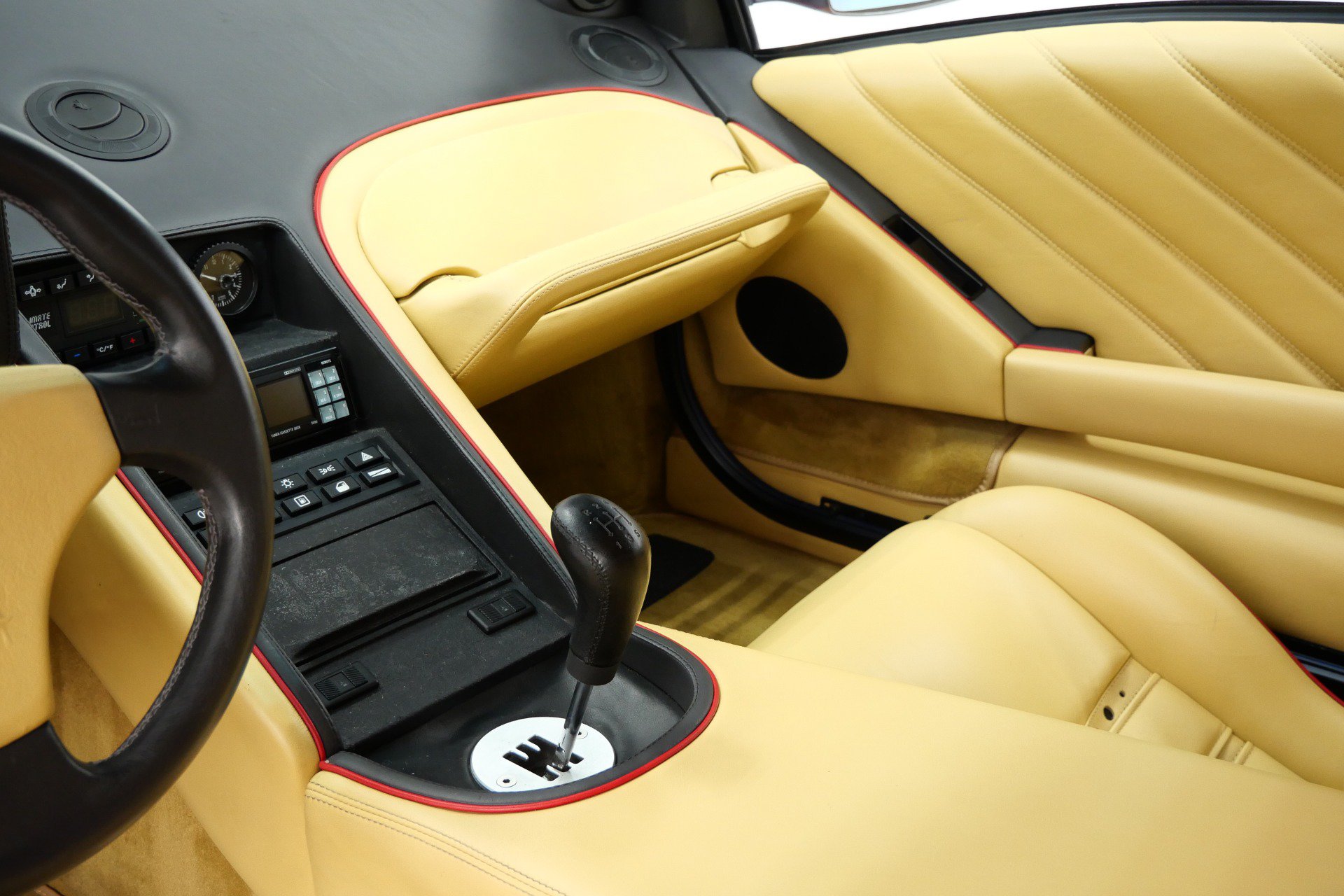 Used 1991 Lamborghini Diablo Coupe RWD image 25