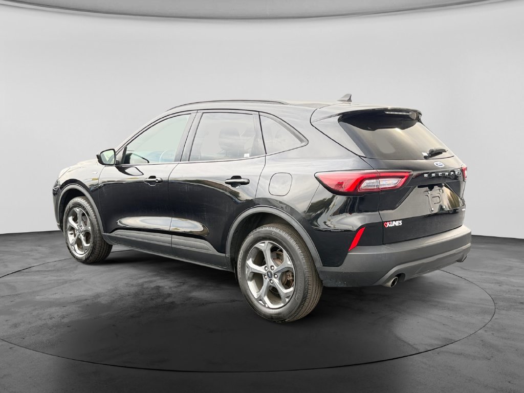 Used 2025 Ford Escape ST-Line Select AWD/4WD image 7
