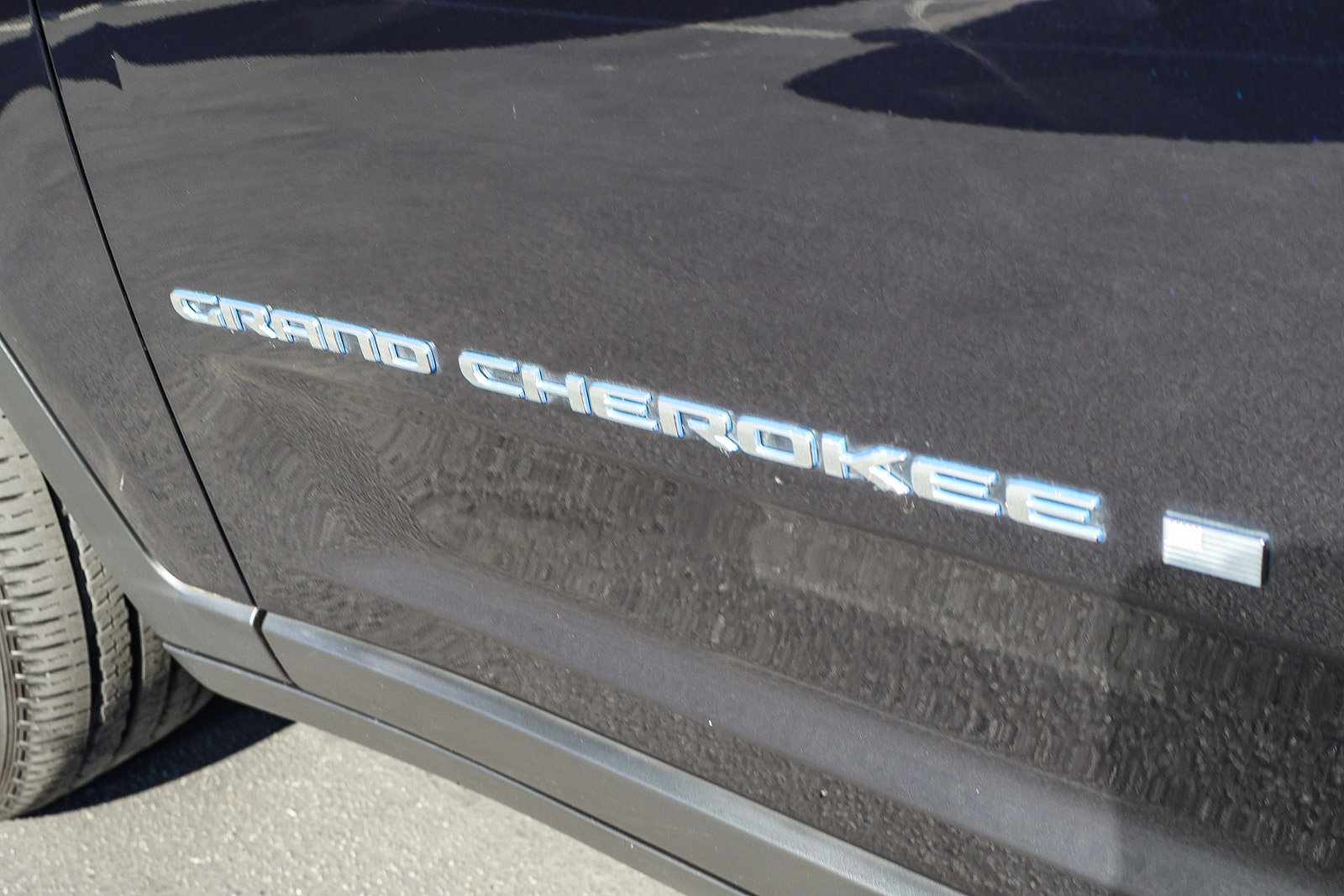 Used 2022 Jeep Grand Cherokee Limited 4xe image 30