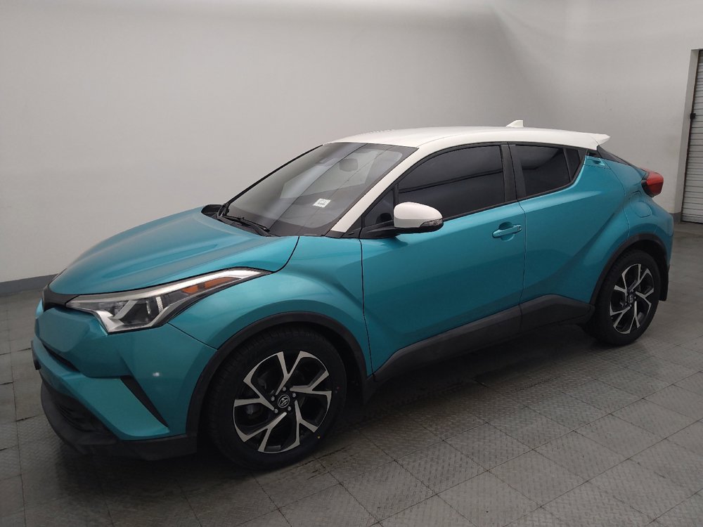 Used 2018 Toyota C-HR XLE FWD image 2