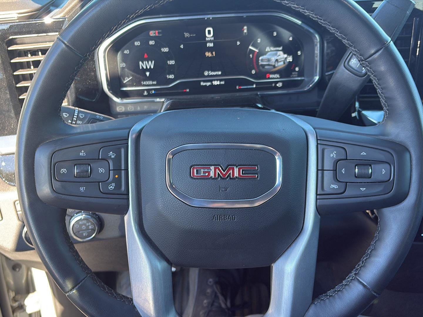 Used 2025 GMC Sierra 1500 Elevation AWD/4WD image 14