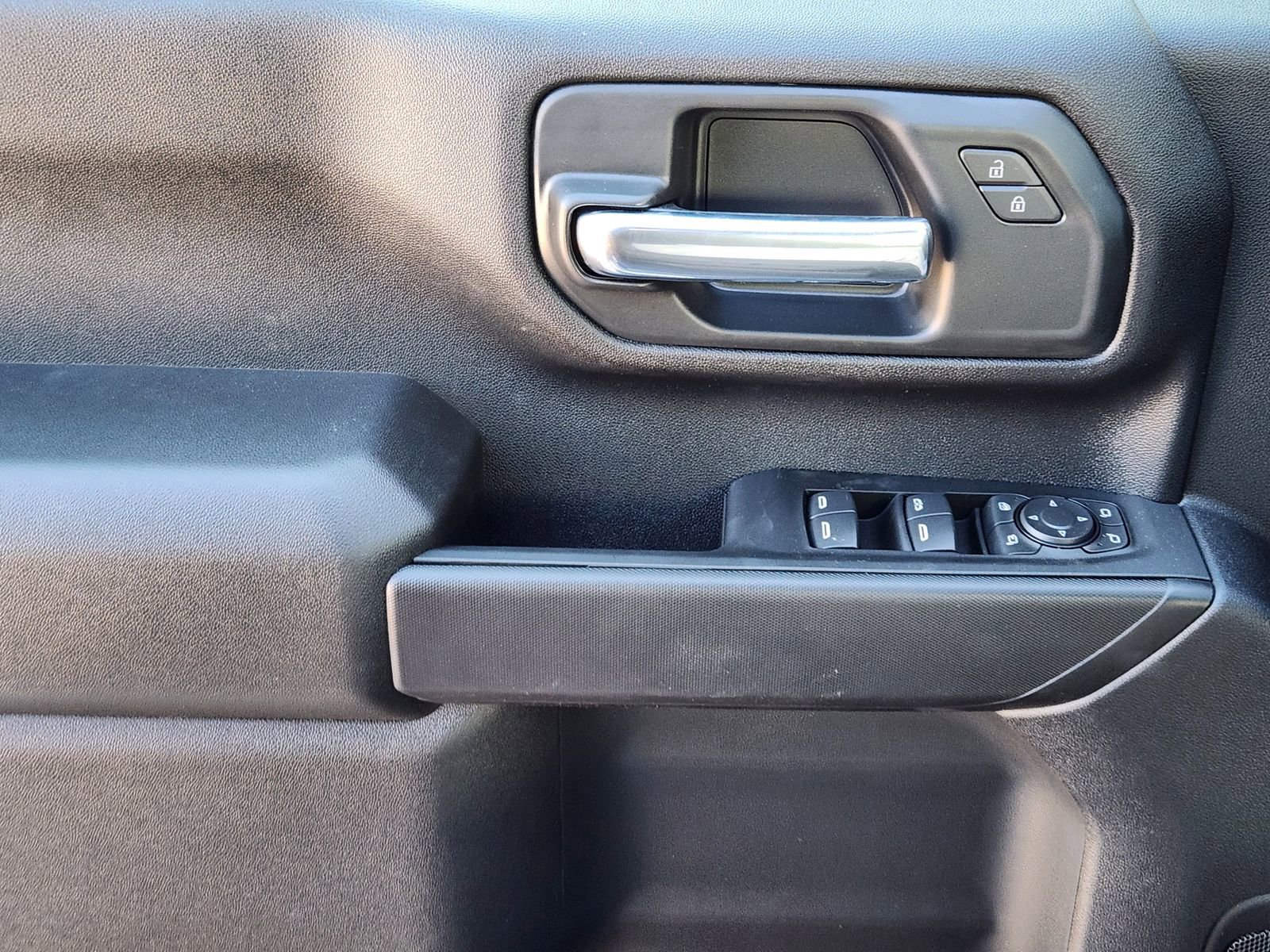 New 2026 Chevrolet Silverado 2500 Custom w/ Custom Value Package image 20