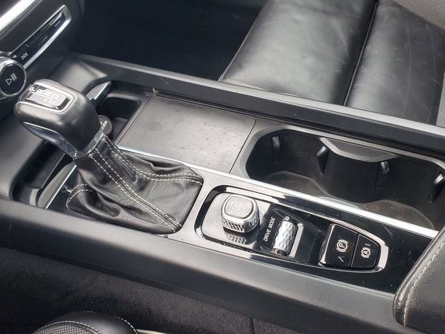 Used 2021 Volvo S60 T5 R-Design image 26