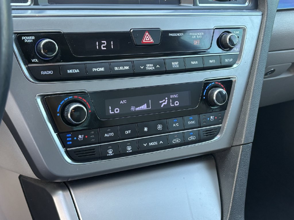 Used 2017 Hyundai Sonata Limited w/ Ultimate Package 04 FWD image 20