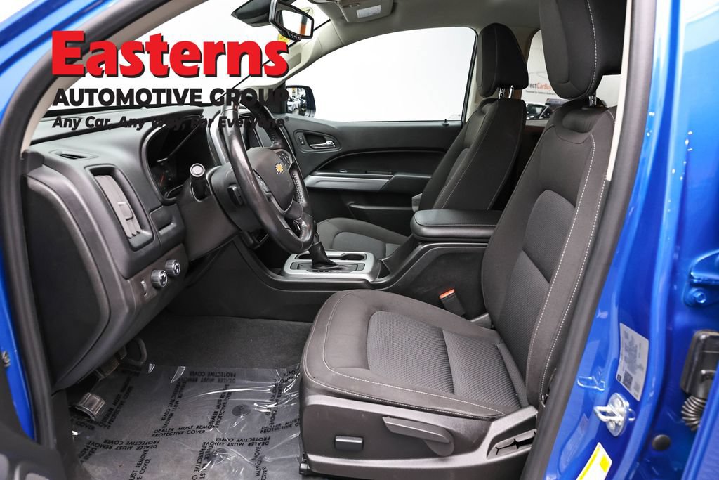 Used 2022 Chevrolet Colorado LT w/ Safety Package AWD/4WD image 14
