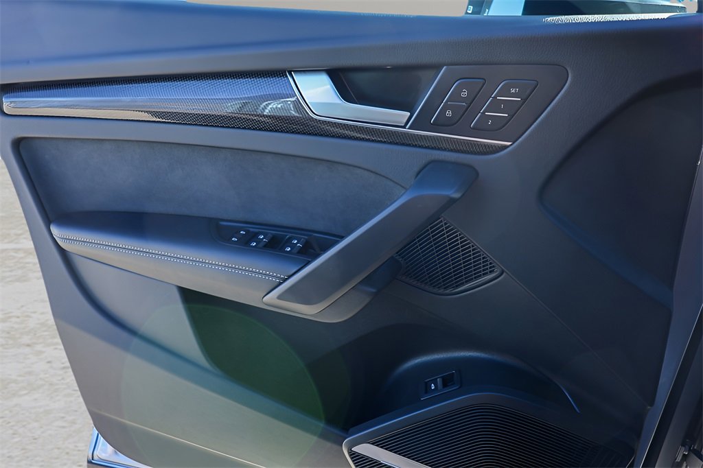 Used 2023 Audi SQ5 Prestige w/ Prestige Package image 19