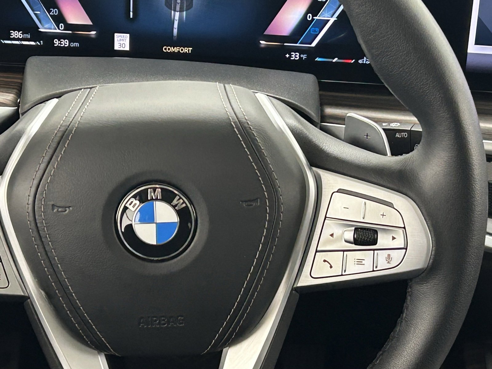 Used 2024 BMW X7 xDrive40i image 13