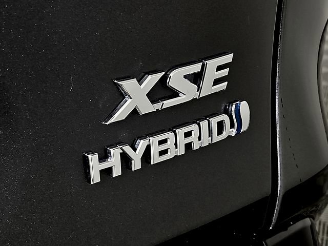 Used 2022 Toyota RAV4 XSE AWD/4WD image 32