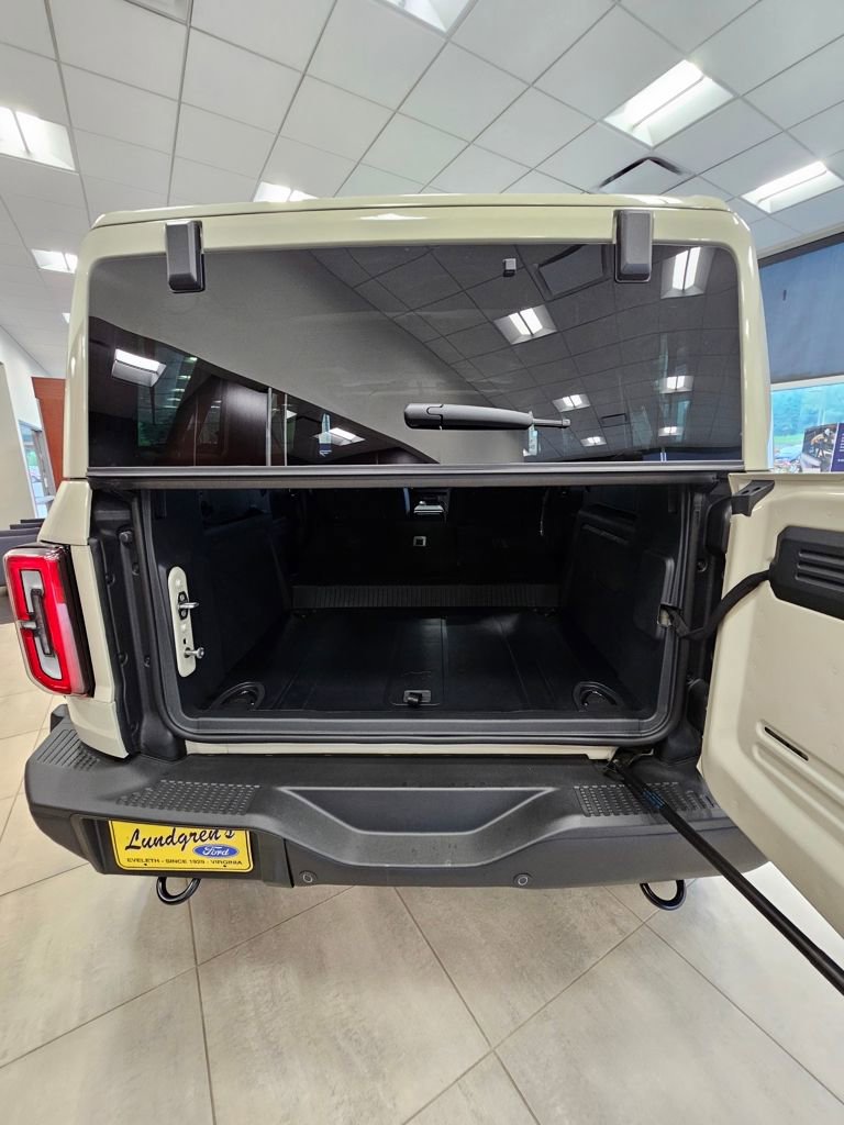 New 2025 Ford Bronco Badlands image 5