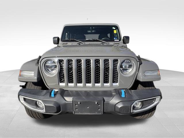 Used 2022 Jeep Wrangler Unlimited Sahara w/ Cold Weather Group AWD/4WD image 10