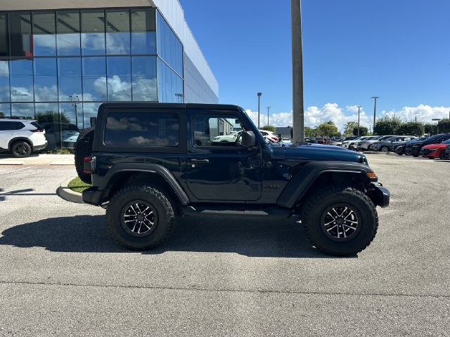 Used 2025 Jeep Wrangler Sport AWD/4WD image 6