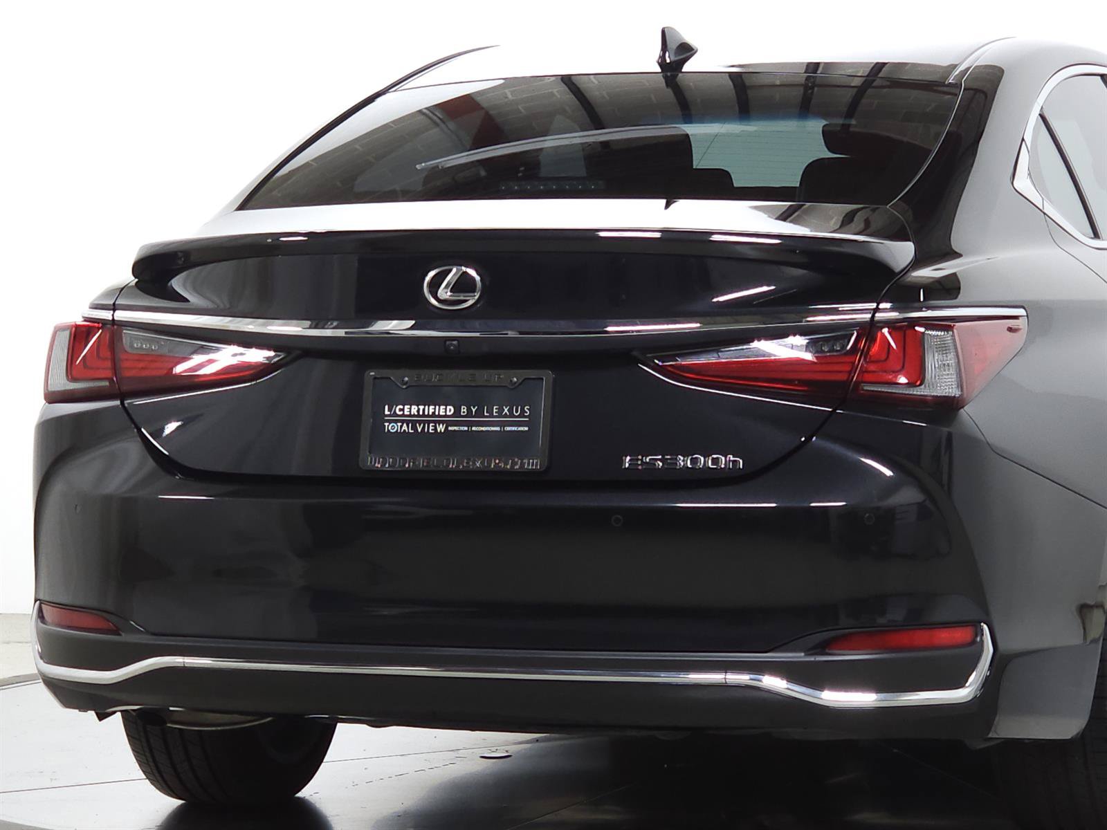 Used 2024 Lexus ES 300h w/ Premium Package FWD image 8