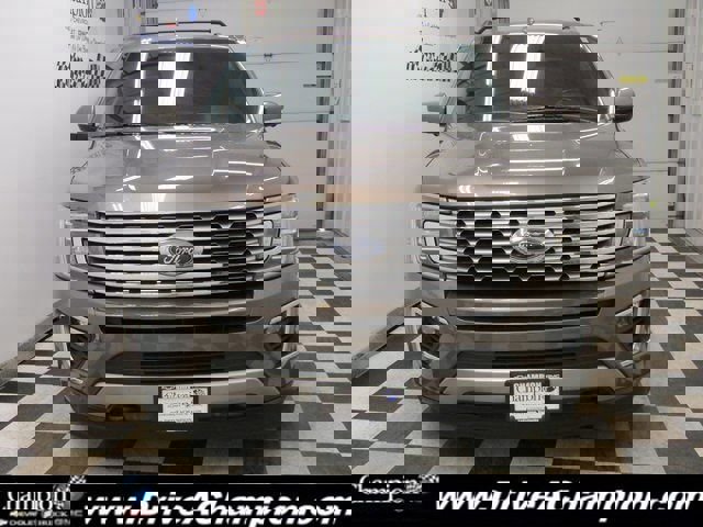 Used 2019 Ford Expedition Limited w/ Equipment Group 302A image 2