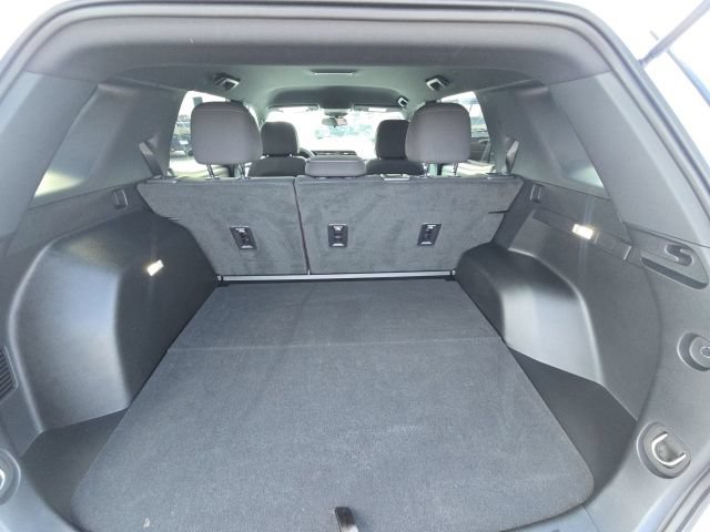 Used 2026 GMC Terrain Elevation w/ Black Edition FWD image 12