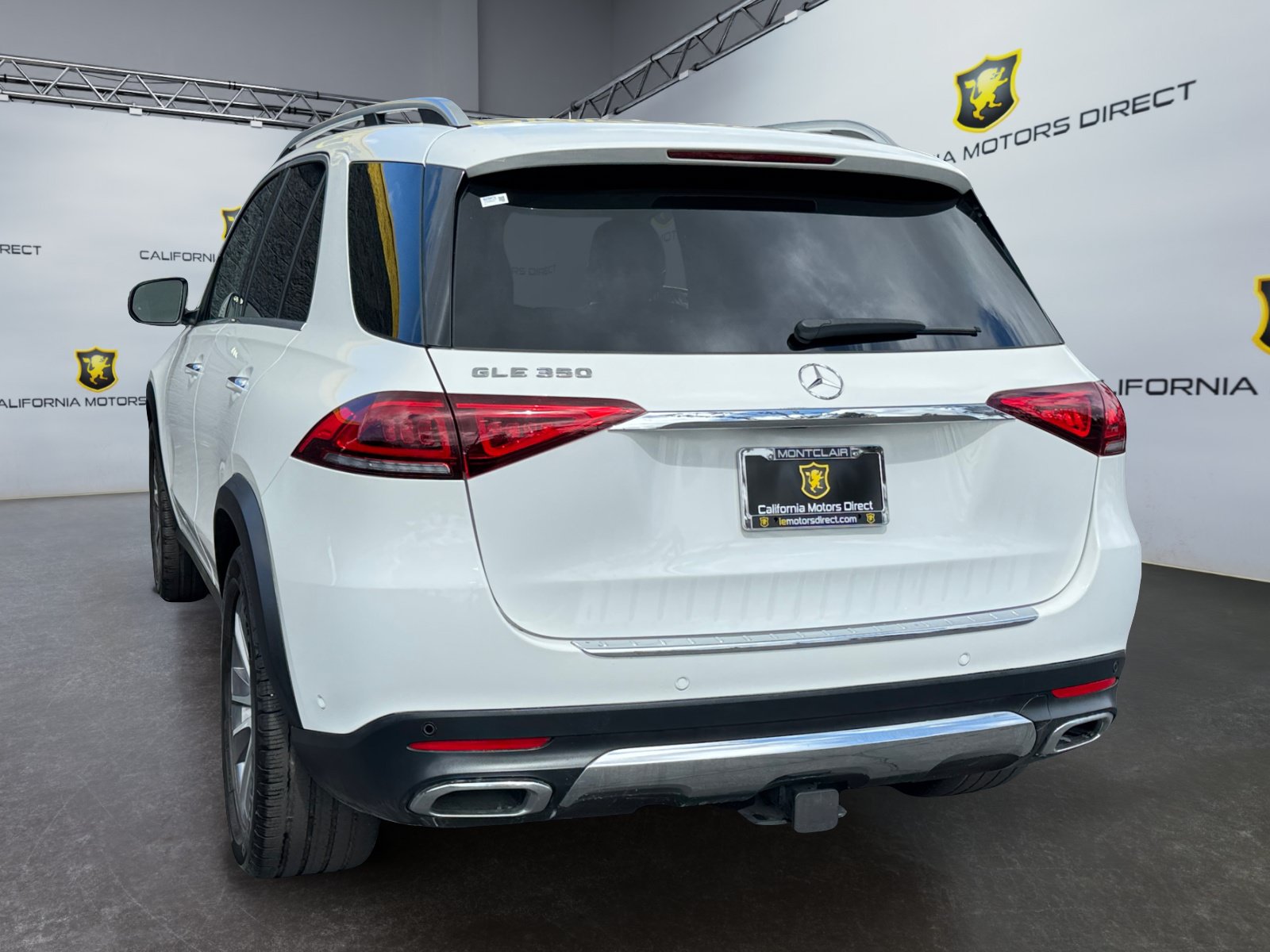 Used 2022 Mercedes-Benz GLE 350 w/ Premium Package image 3