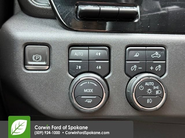 Used 2023 Chevrolet Silverado 1500 ZR2 w/ Technology Package AWD/4WD image 28