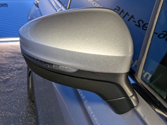 Used 2019 Volkswagen Tiguan SE w/ Panoramic Sunroof Package AWD/4WD image 12