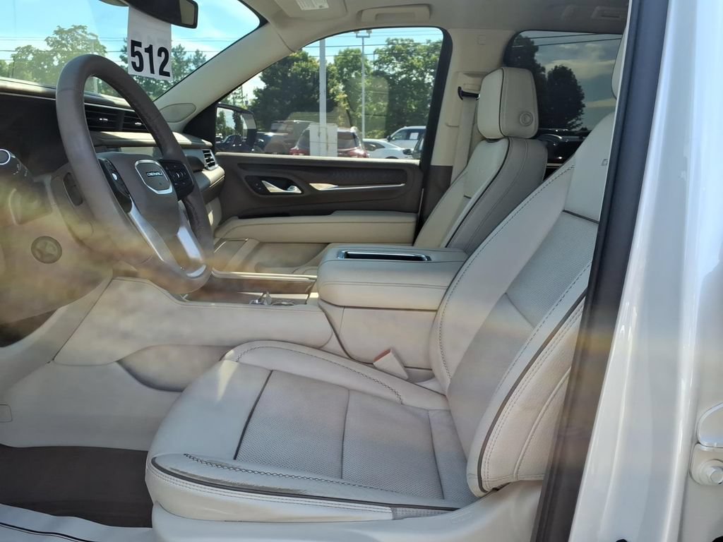 Used 2023 GMC Yukon XL Denali w/ Max Trailering Package AWD/4WD image 14