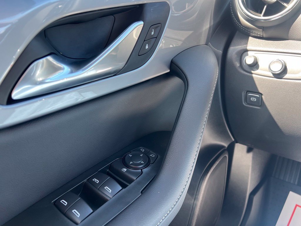 New 2026 Chevrolet Blazer LT w/ Midnight/Sport Edition FWD image 20