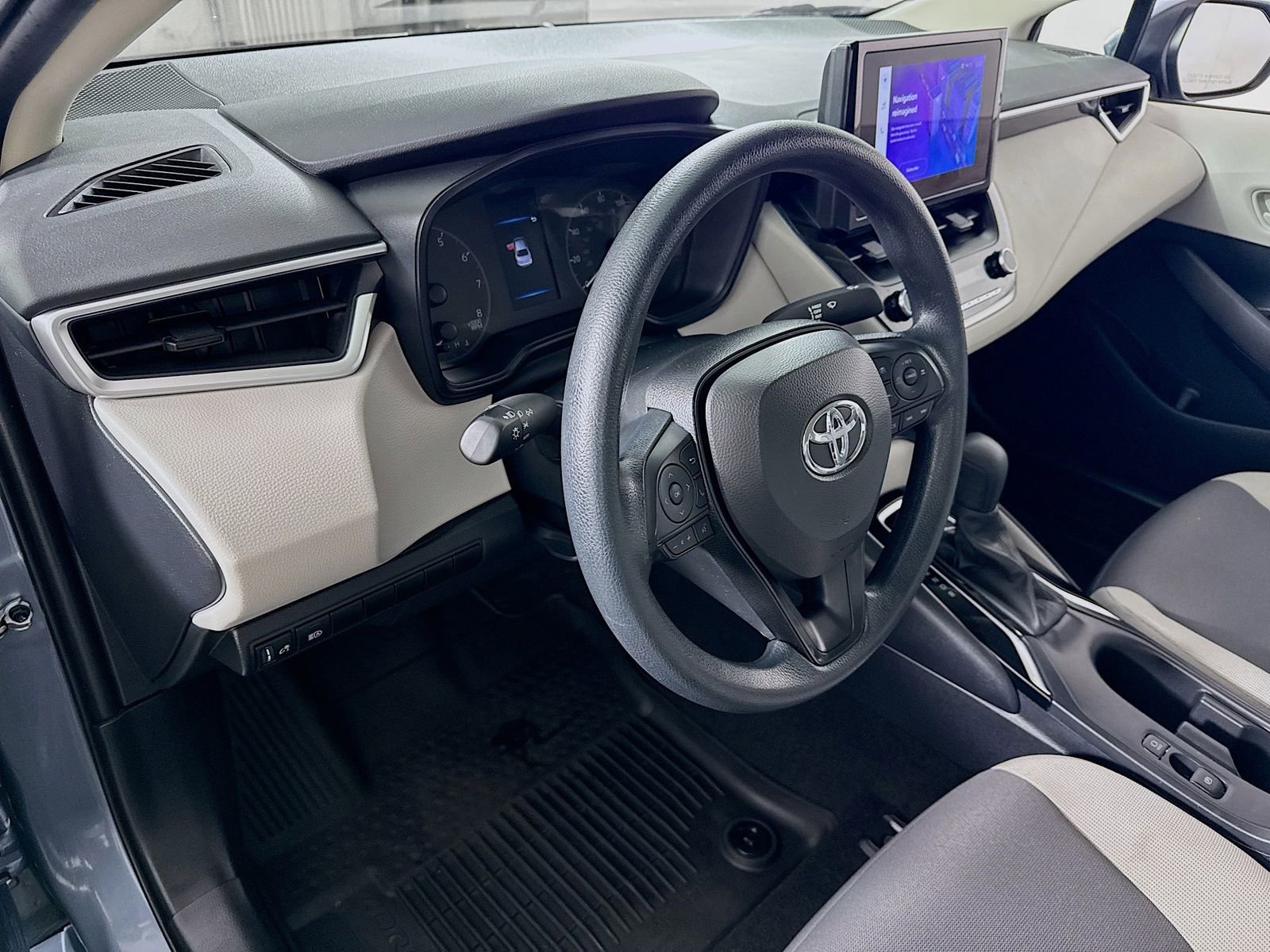 Certified 2024 Toyota Corolla LE image 7