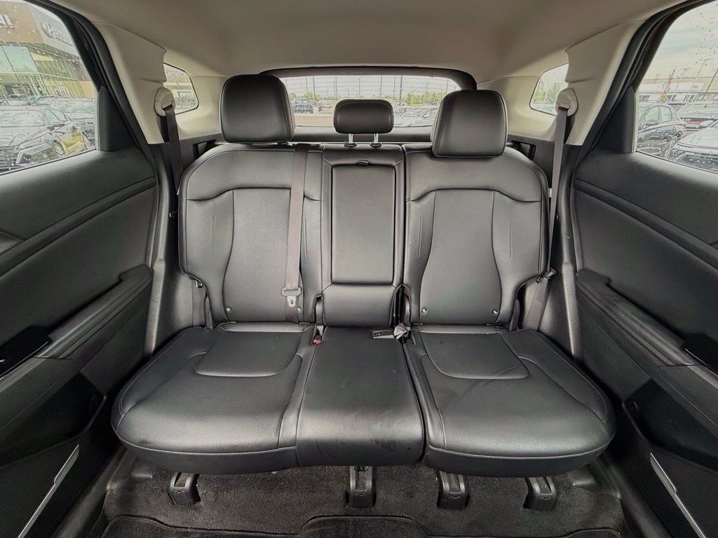 Used 2023 Kia Sportage EX FWD image 28