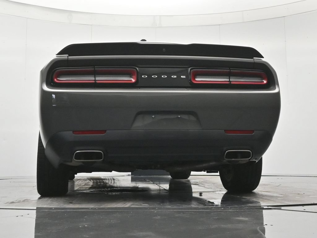 Used 2023 Dodge Challenger SXT RWD image 39