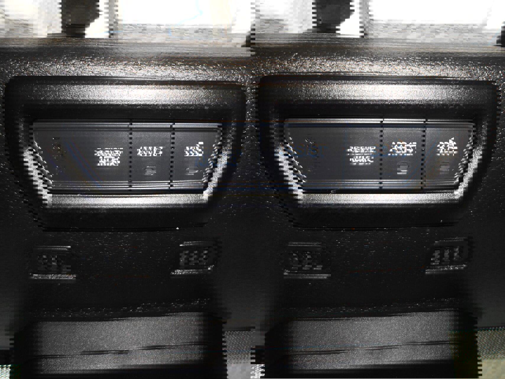 Certified 2019 Jeep Wrangler Unlimited Sahara w/ Quick Order Package 24M Moab image 17