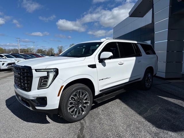 New 2026 GMC Yukon XL Denali Ultimate AWD/4WD image 3