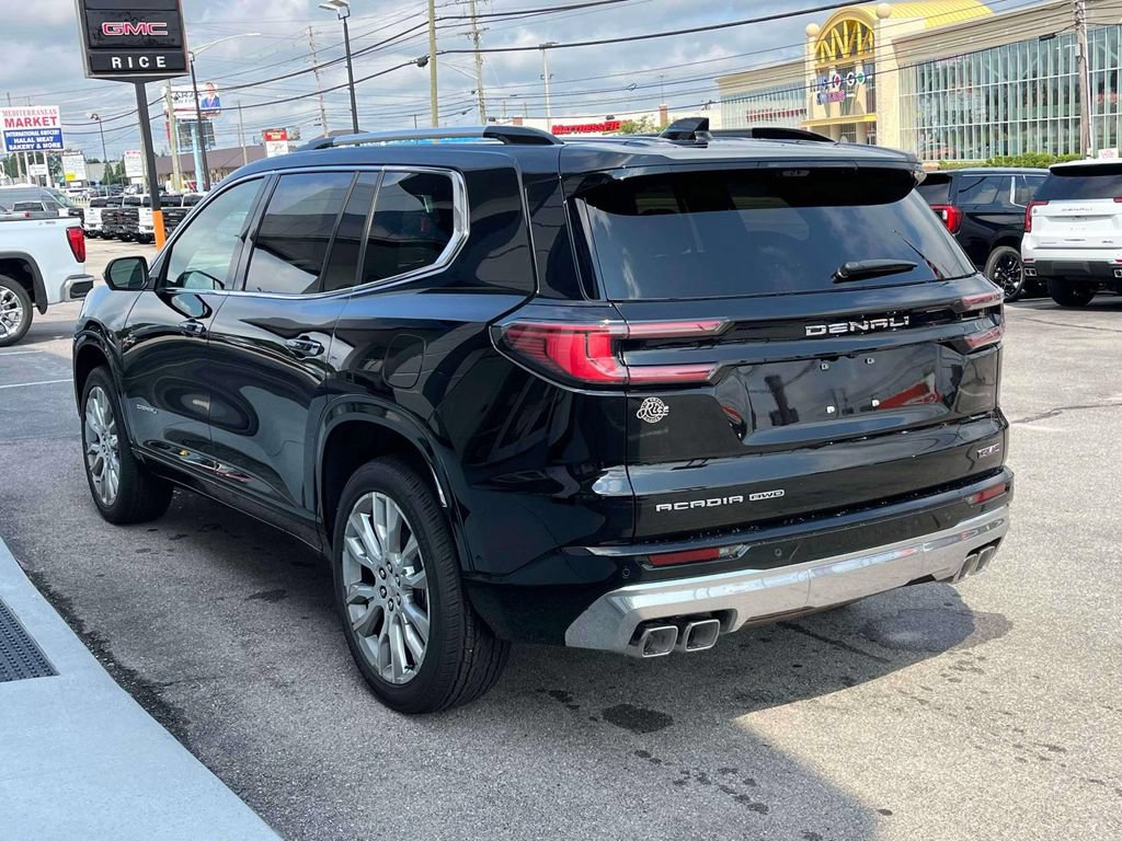 New 2027 GMC Acadia Denali w/ LPO, Floor Liner Package AWD/4WD image 5