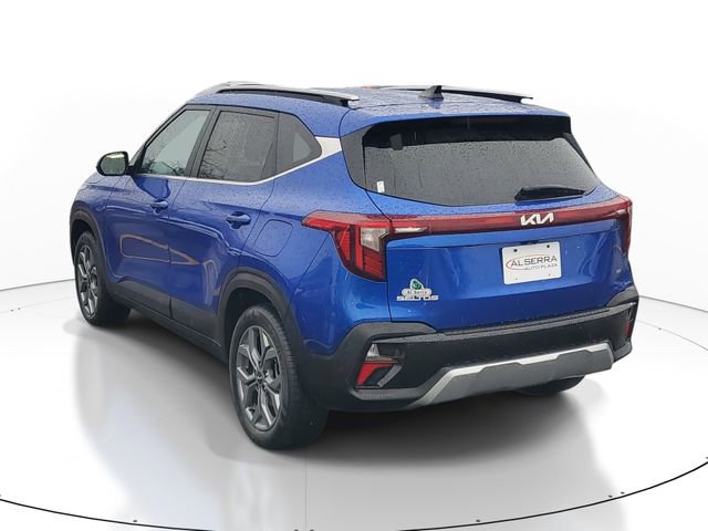 Certified 2024 Kia Seltos S image 3
