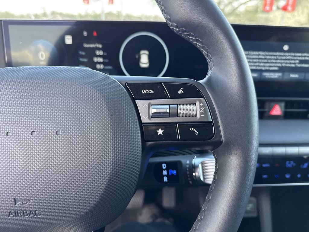Used 2025 Hyundai Ioniq 5 SEL image 18