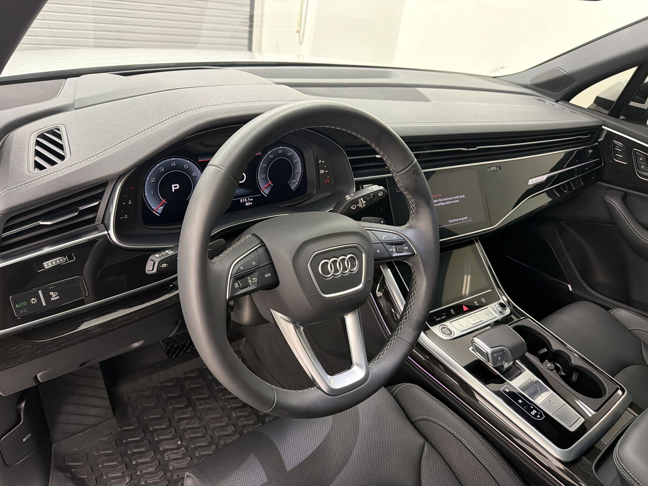 Used 2025 Audi Q7 3.0T Prestige AWD/4WD image 4