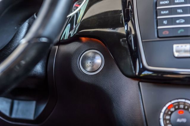 Used 2017 Mercedes-Benz GLS 450 4MATIC image 33