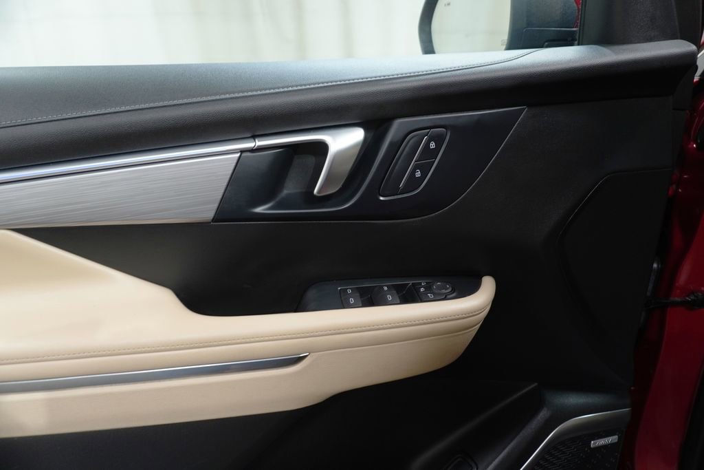 Used 2025 Buick Enclave Preferred image 24