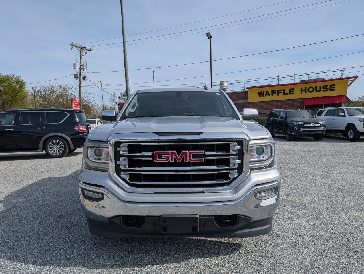 Used 2017 GMC Sierra 1500 SLT w/ SLT Premium Package AWD/4WD image 2