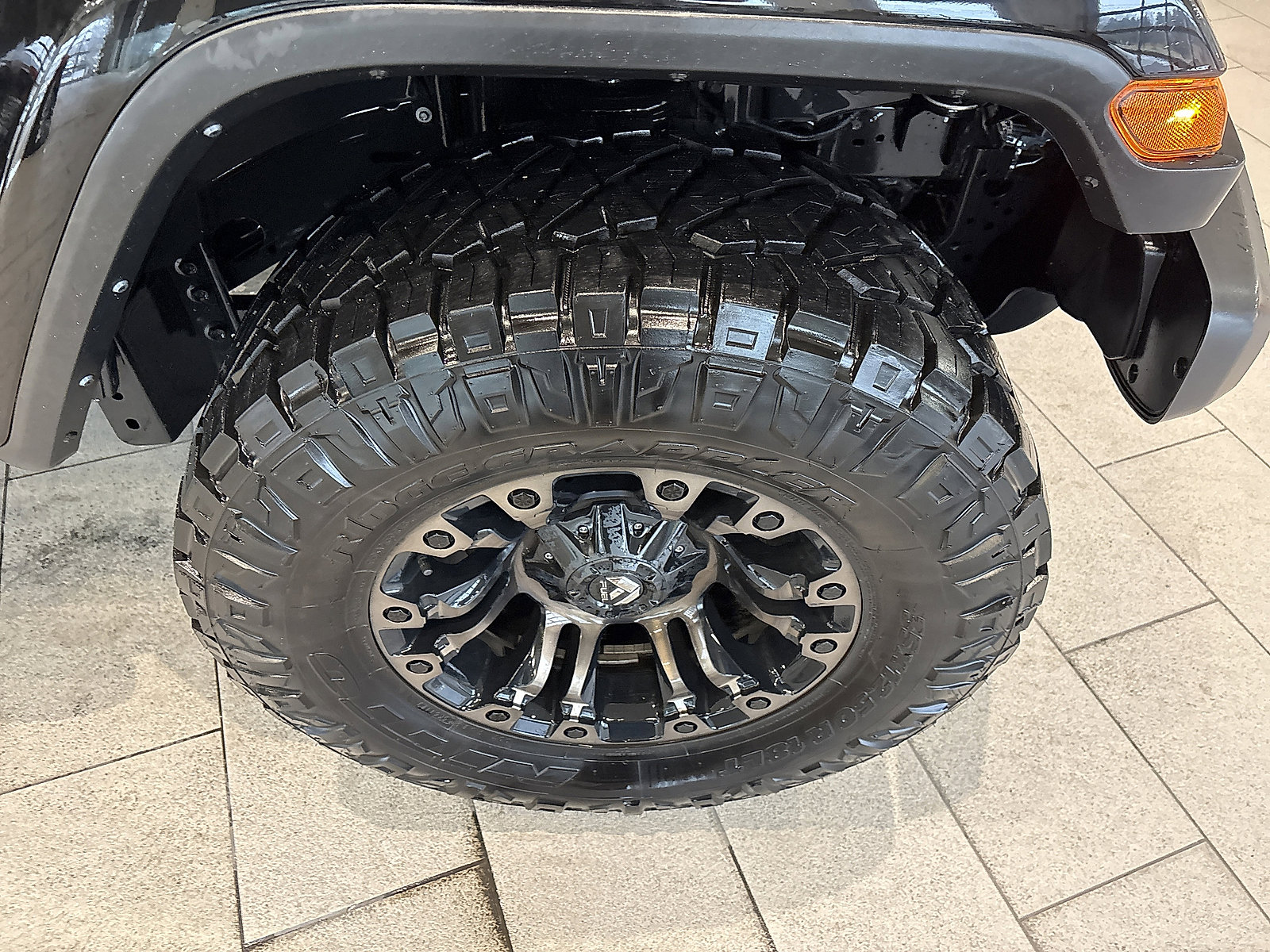 Used 2023 Jeep Gladiator Sport AWD/4WD image 20
