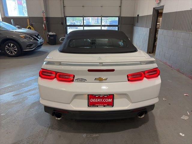 Used 2019 Chevrolet Camaro LT RWD image 10
