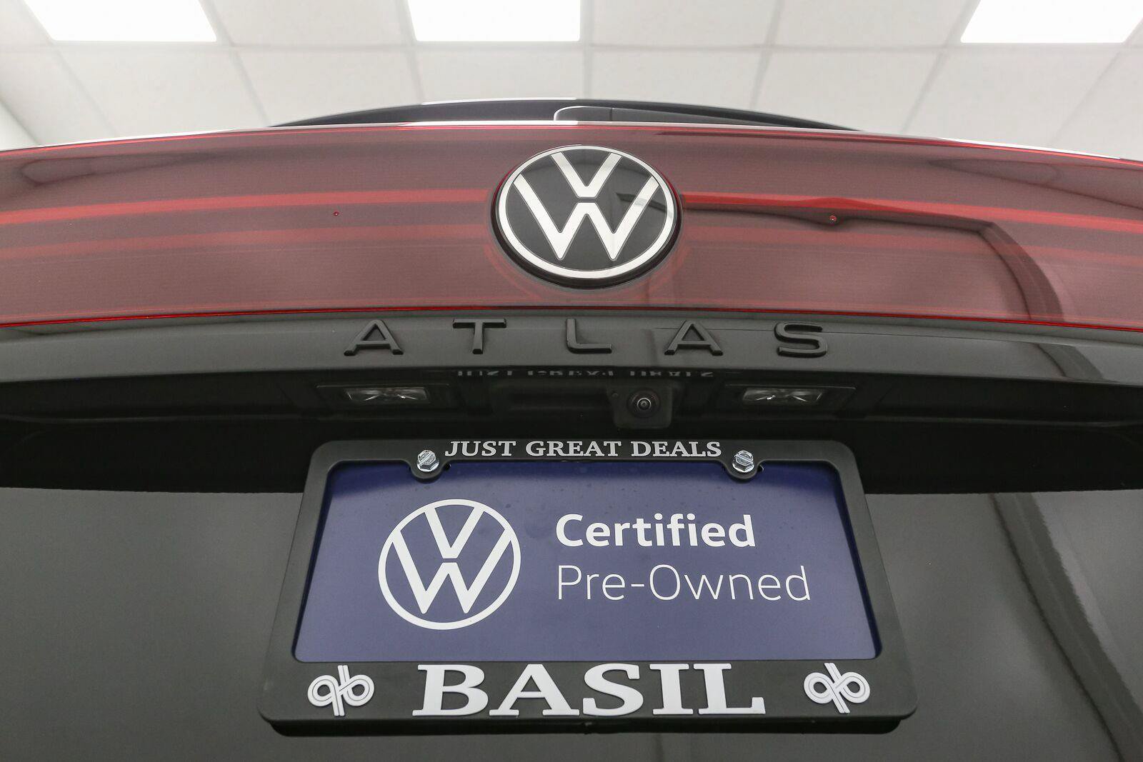 Certified 2026 Volkswagen Atlas Cross Sport SEL R-Line AWD/4WD image 15