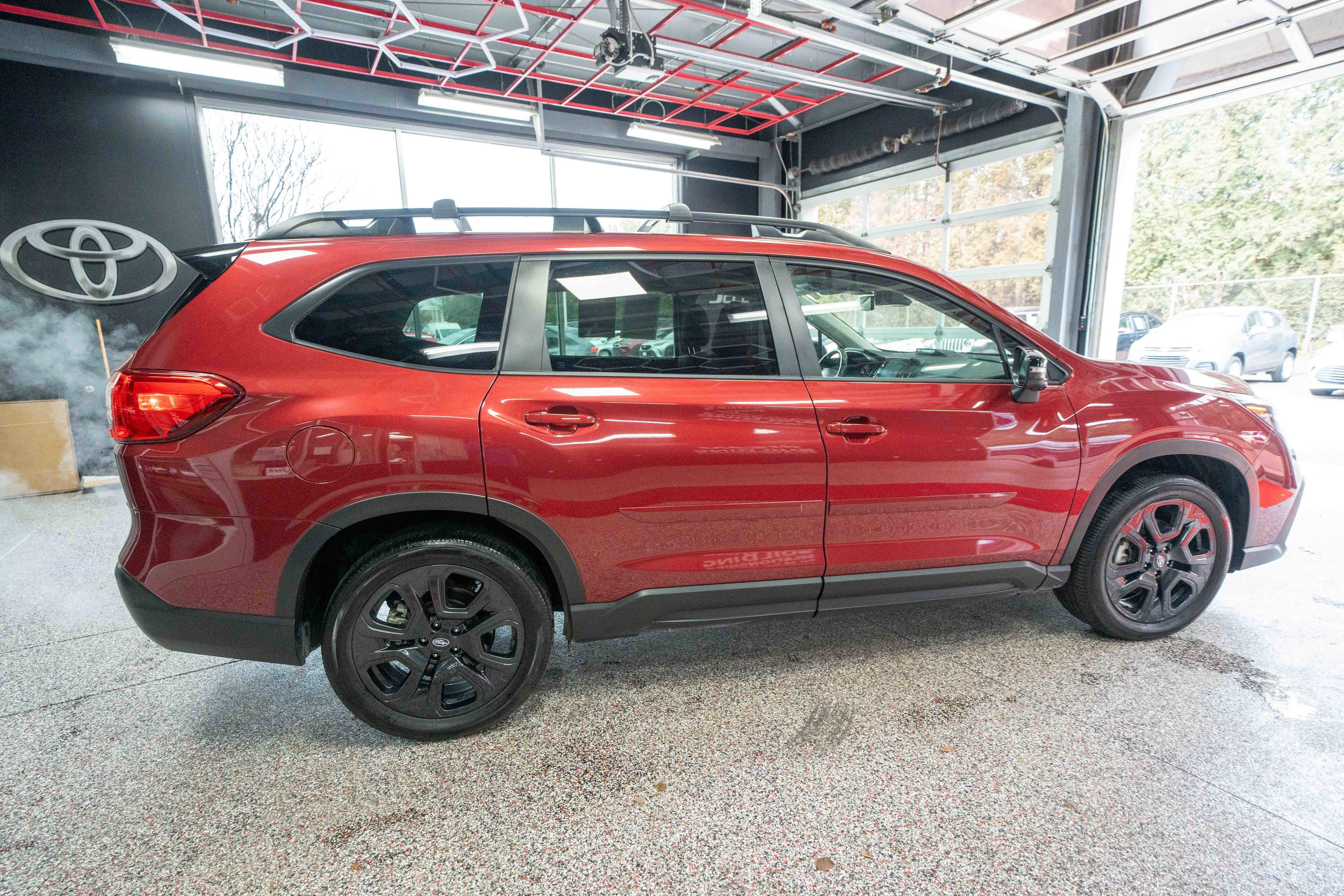 Used 2023 Subaru Ascent Onyx Edition Limited image 4