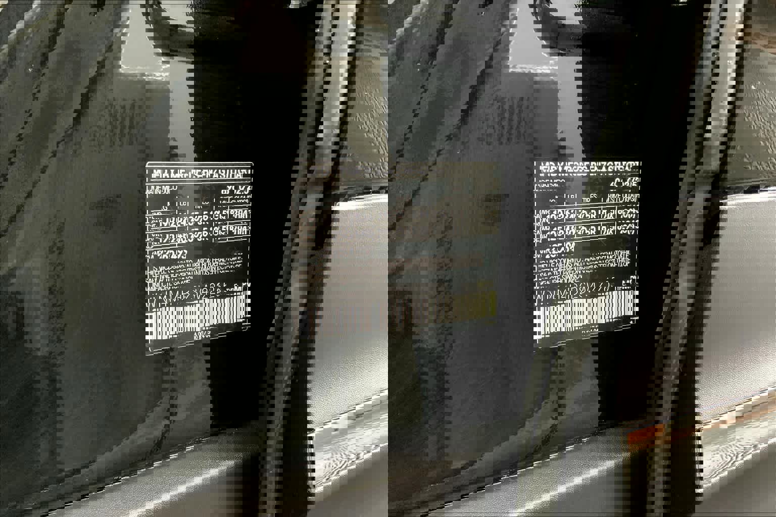 New 2025 Mercedes-Benz GLB 250 4MATIC image 13