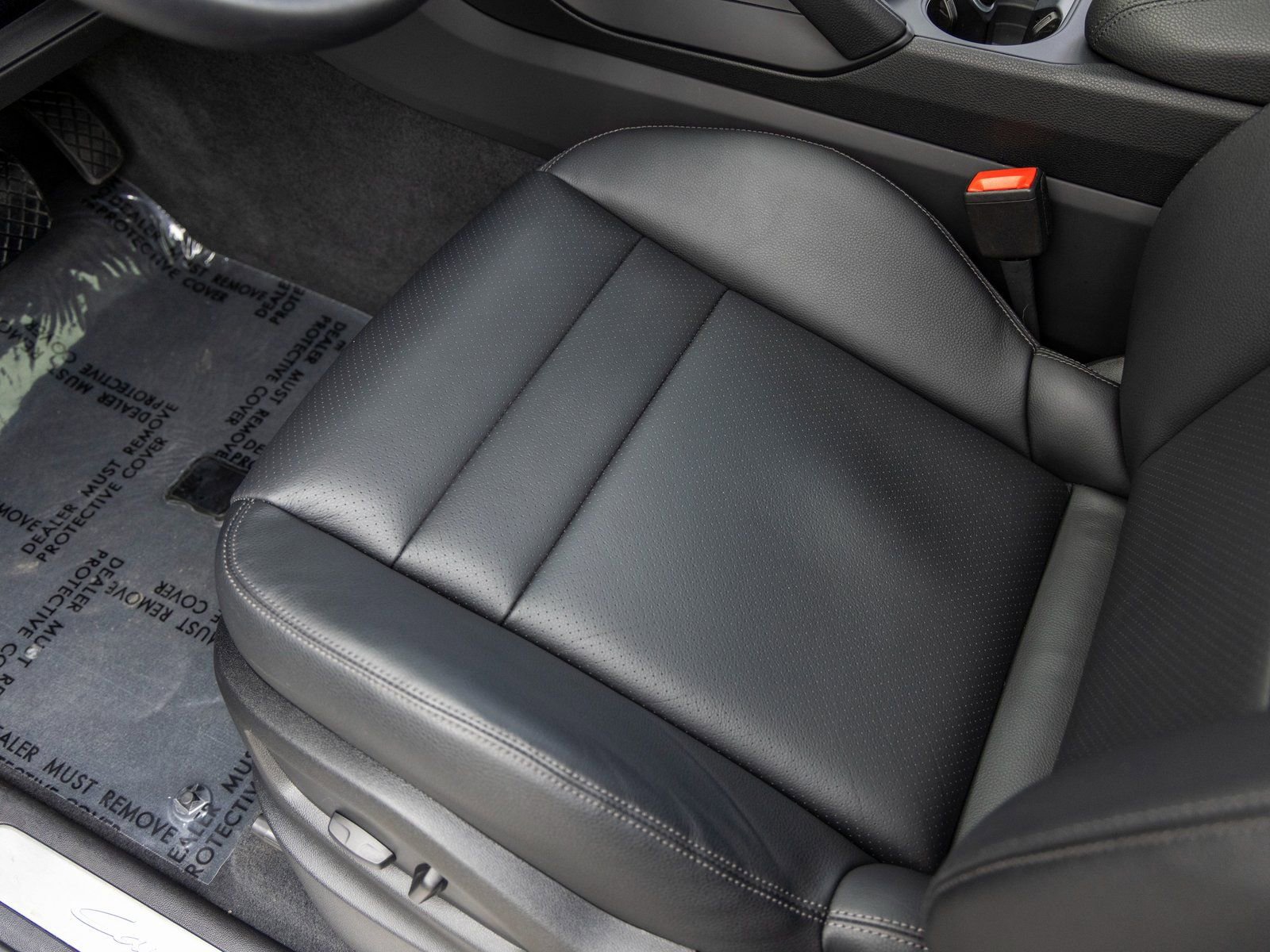 Certified 2025 Porsche Cayenne AWD/4WD image 26