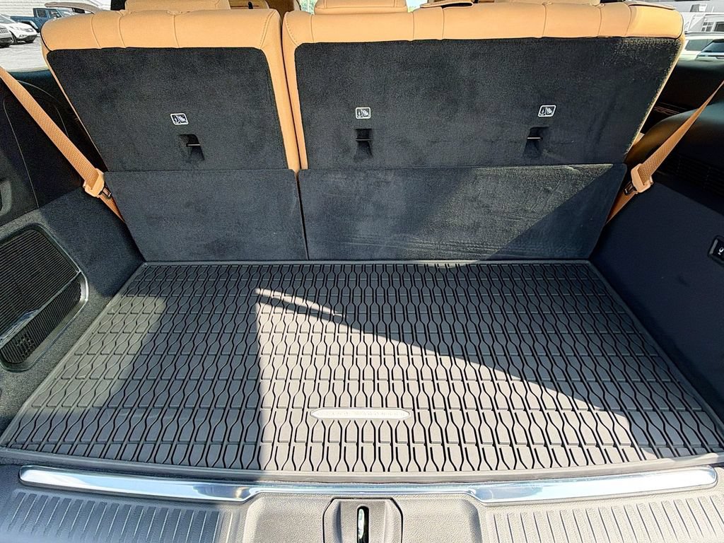 New 2026 Jeep Grand Wagoneer Summit AWD/4WD image 34
