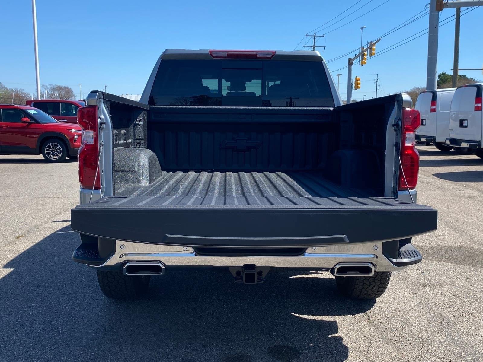 New 2026 Chevrolet Silverado 1500 LT w/ Z71 Off-Road Package AWD/4WD image 5