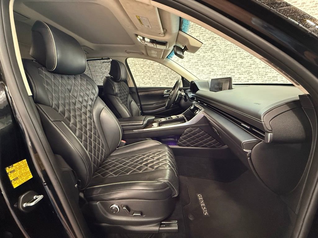 Used 2023 Genesis GV80 3.5T Prestige w/ Winter Weather Package image 11